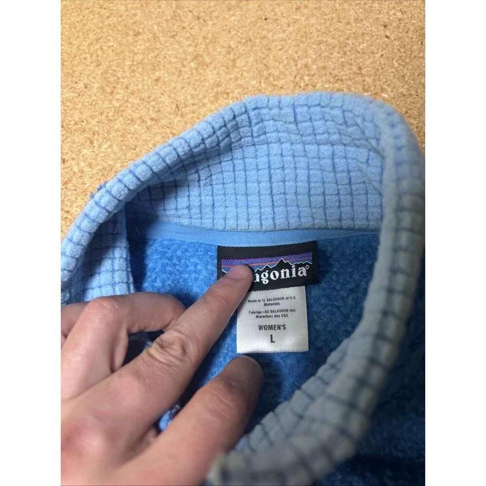 Patagonia Women's R2® Vest Blue  Size Large D1